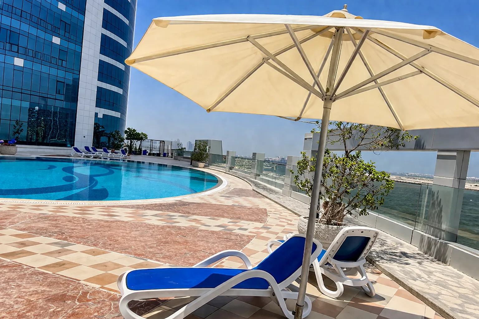 Hydra Tower C6 swimming pool outdoor area Abu Dhabi
