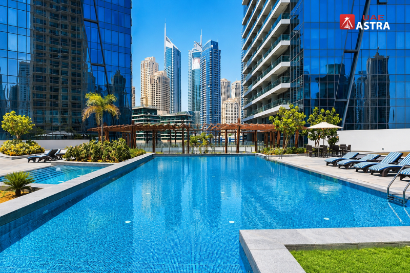 Outdoor swimming pool at Silverene Towers Dubai Marina